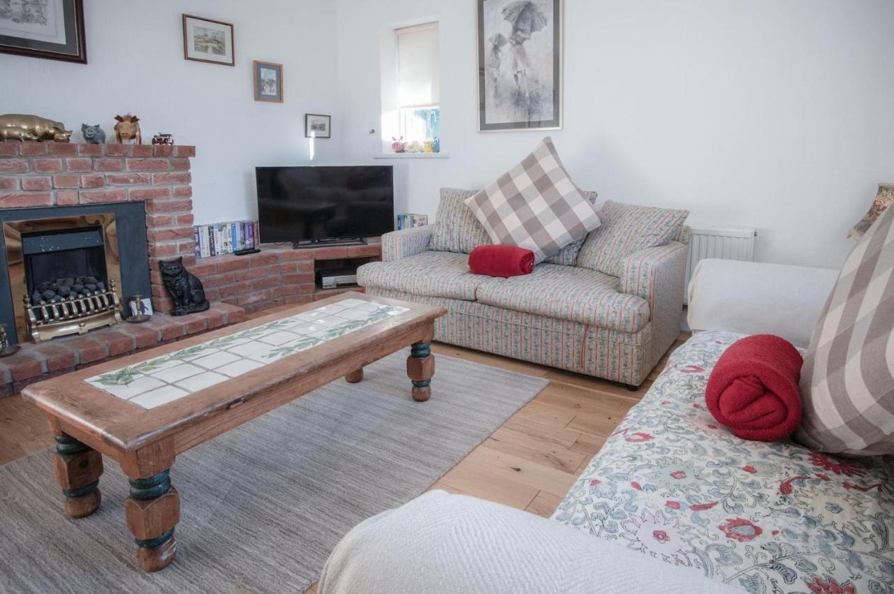 Maytree Cottage - 4 Bedroom Holiday Home - Tenby Exterior foto