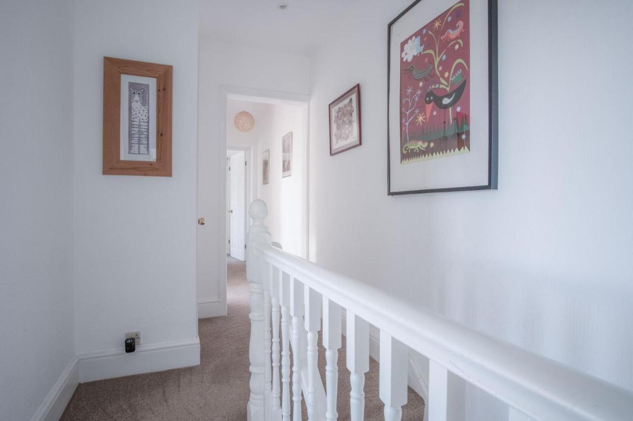 Maytree Cottage - 4 Bedroom Holiday Home - Tenby Exterior foto