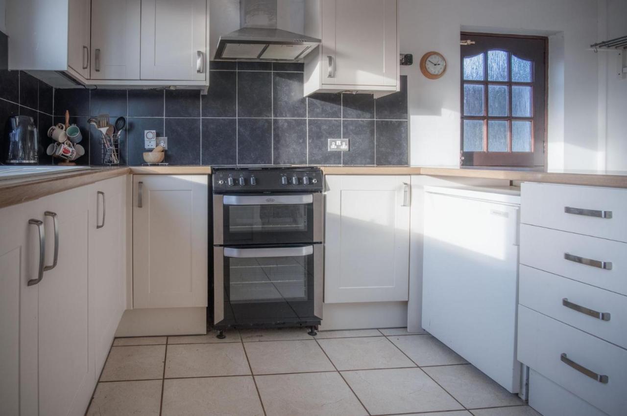 Maytree Cottage - 4 Bedroom Holiday Home - Tenby Exterior foto